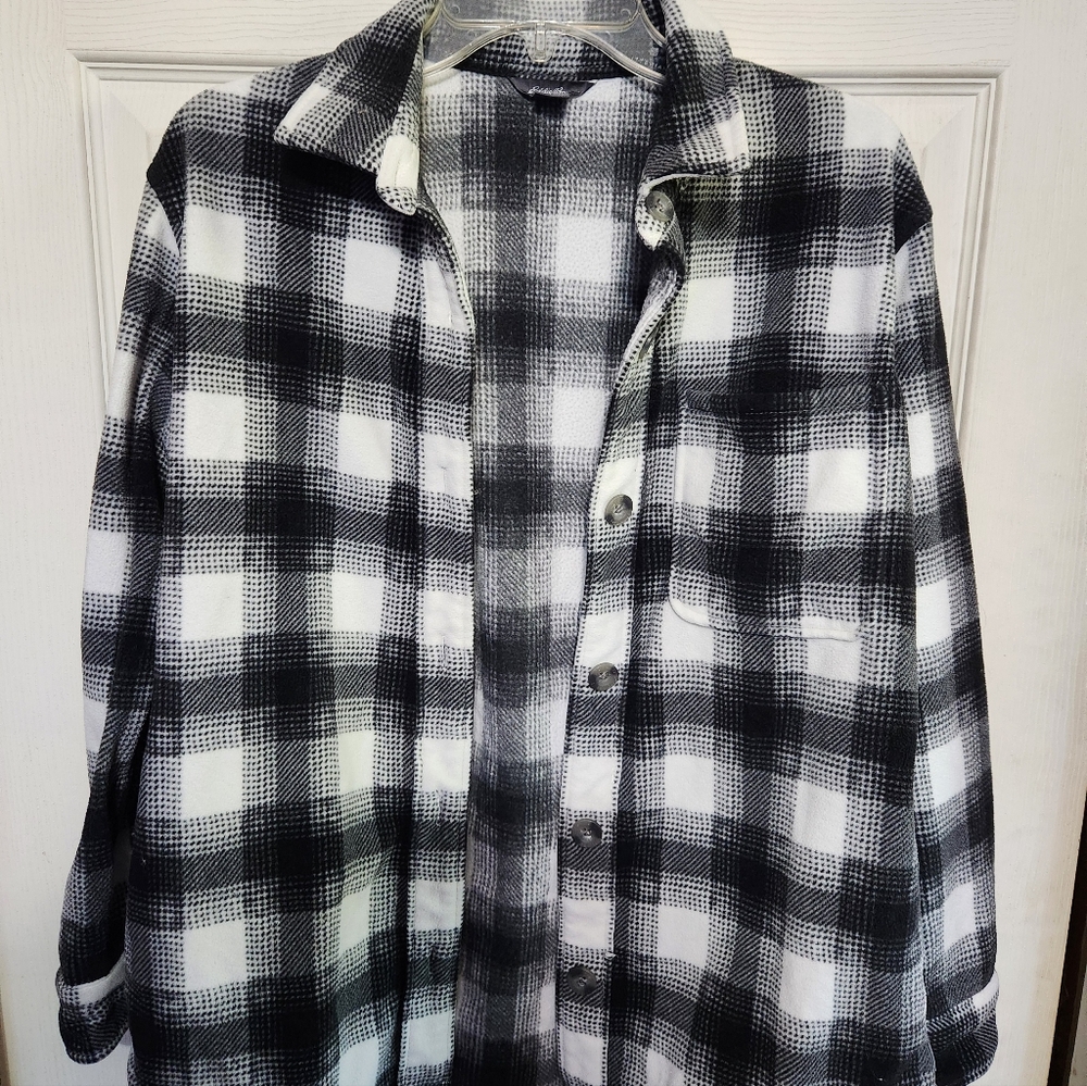 Womens Eddie Bauer Black and White Plaid Button-Up Shirt - Picture 3 of 9